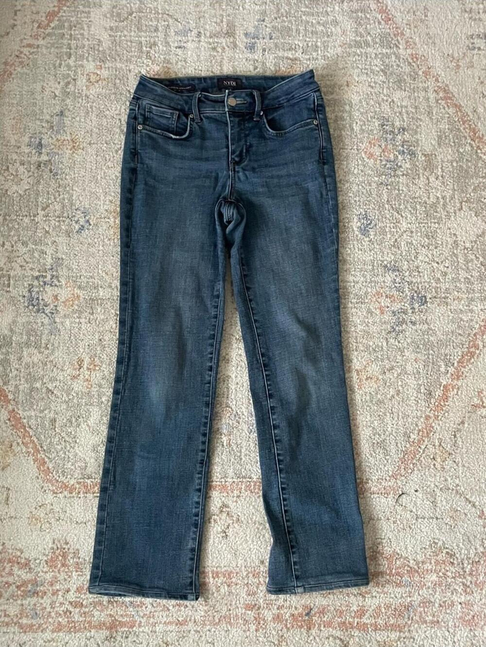 Classic Straight-Leg Stretch Comfy Jeans Women's Sz 2‎ Dark Denim School